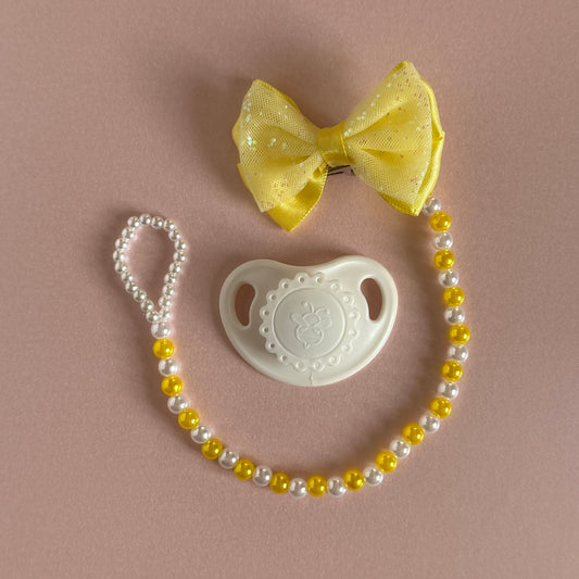 Newborn Vintage Off White HoneyBug Reborn Magnetic Dummy /Pacifier & Beaded Clip