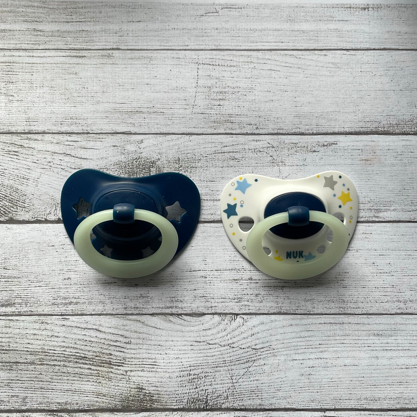 NUK Navy Stars Reborn Magnetic Dummy - self fit magnet