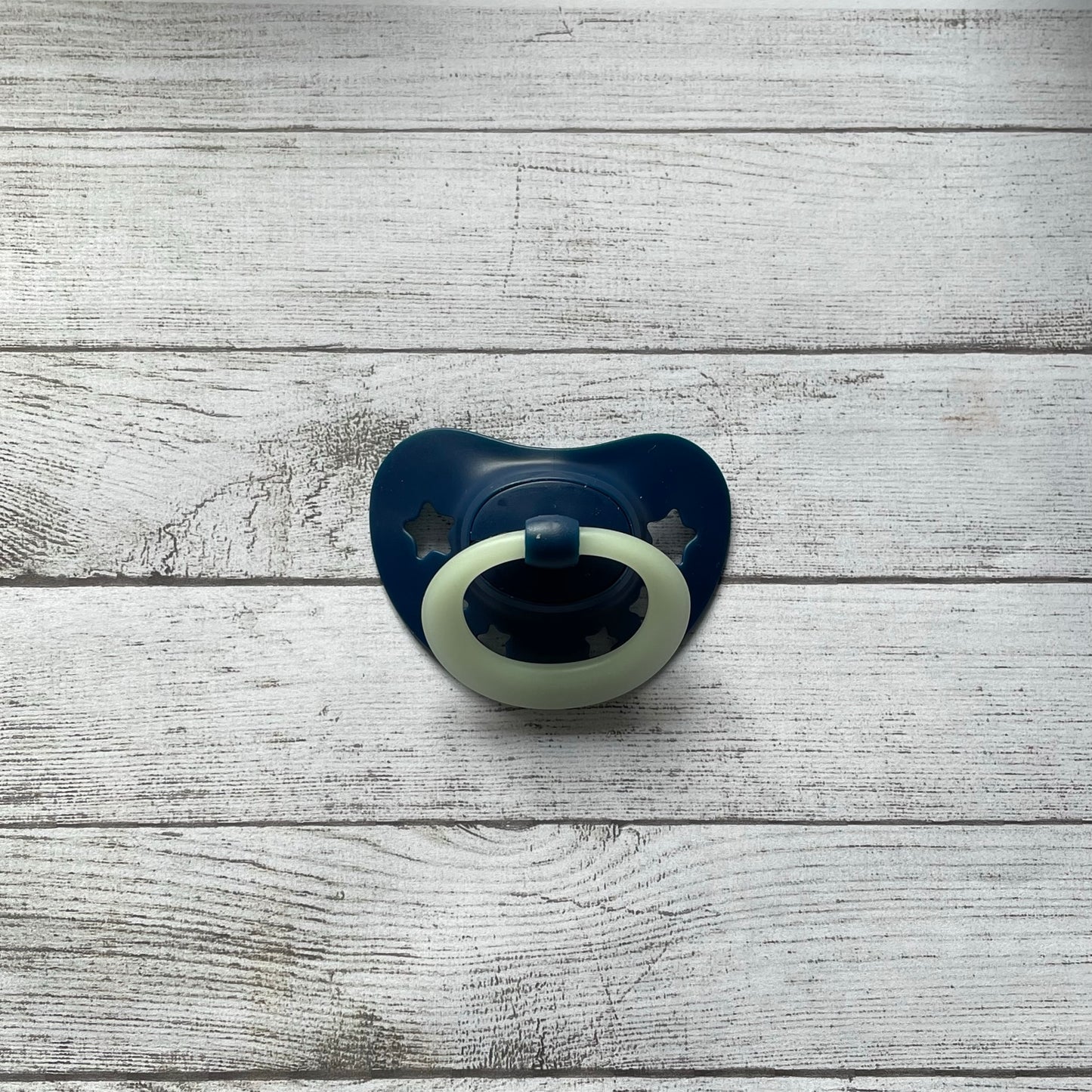 NUK Navy Stars Reborn Magnetic Dummy - self fit magnet