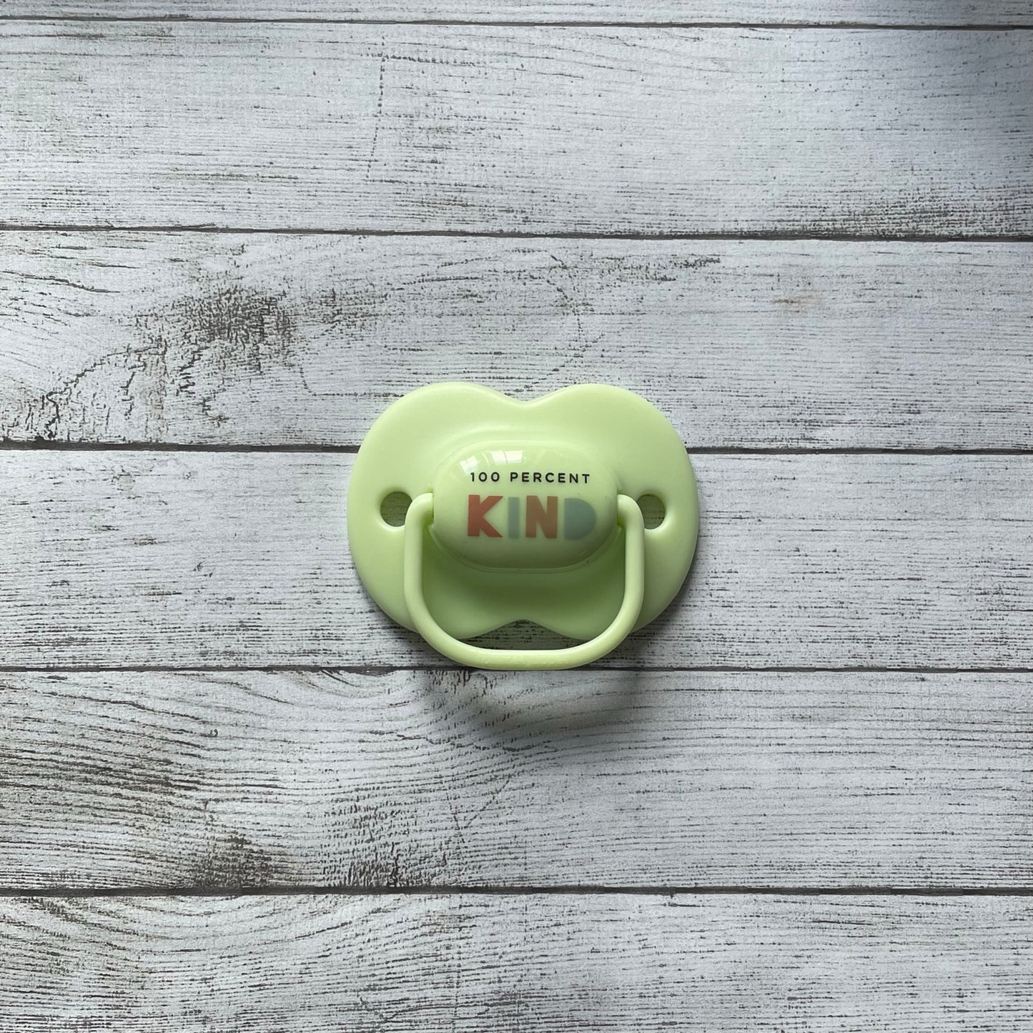 Tommee Tippee KIND Reborn Magnetic Dummy - self fit magnet