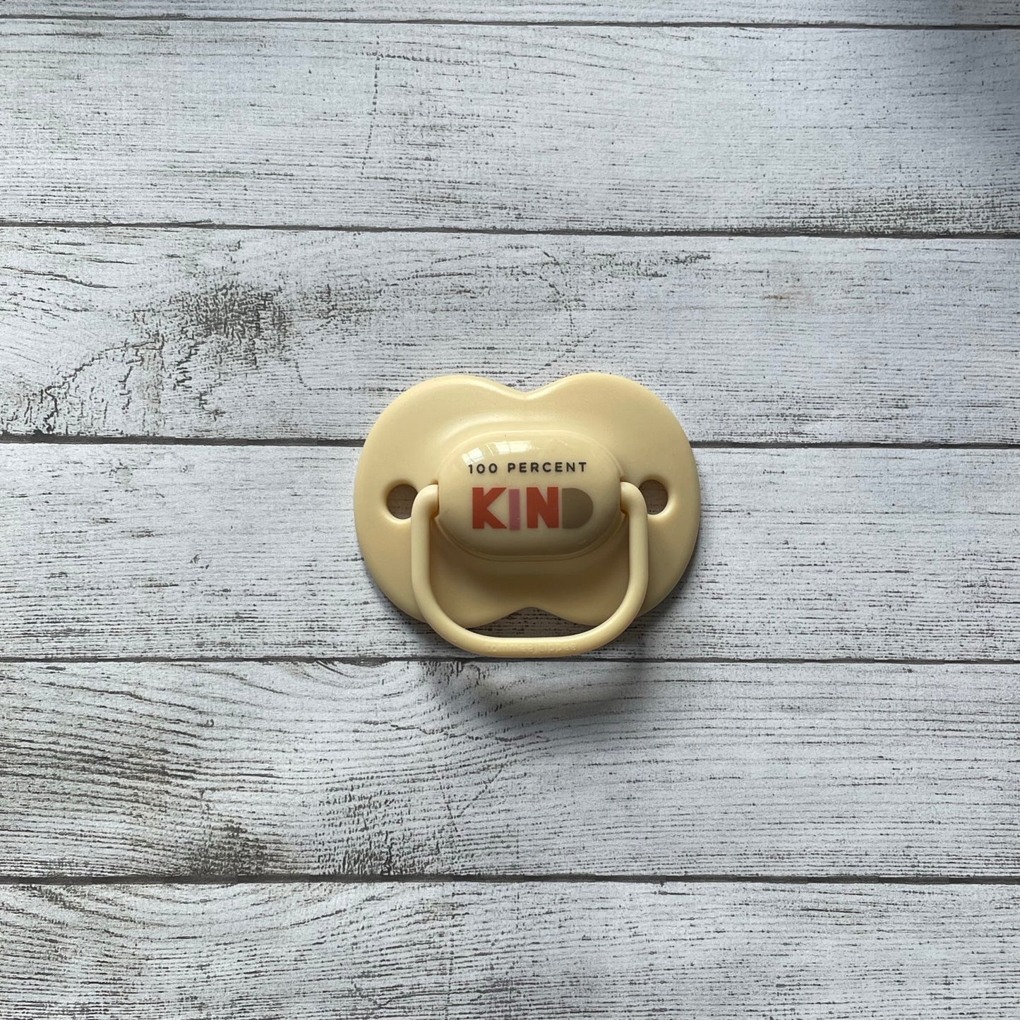 Tommee Tippee KIND Reborn Magnetic Dummy - self fit magnet