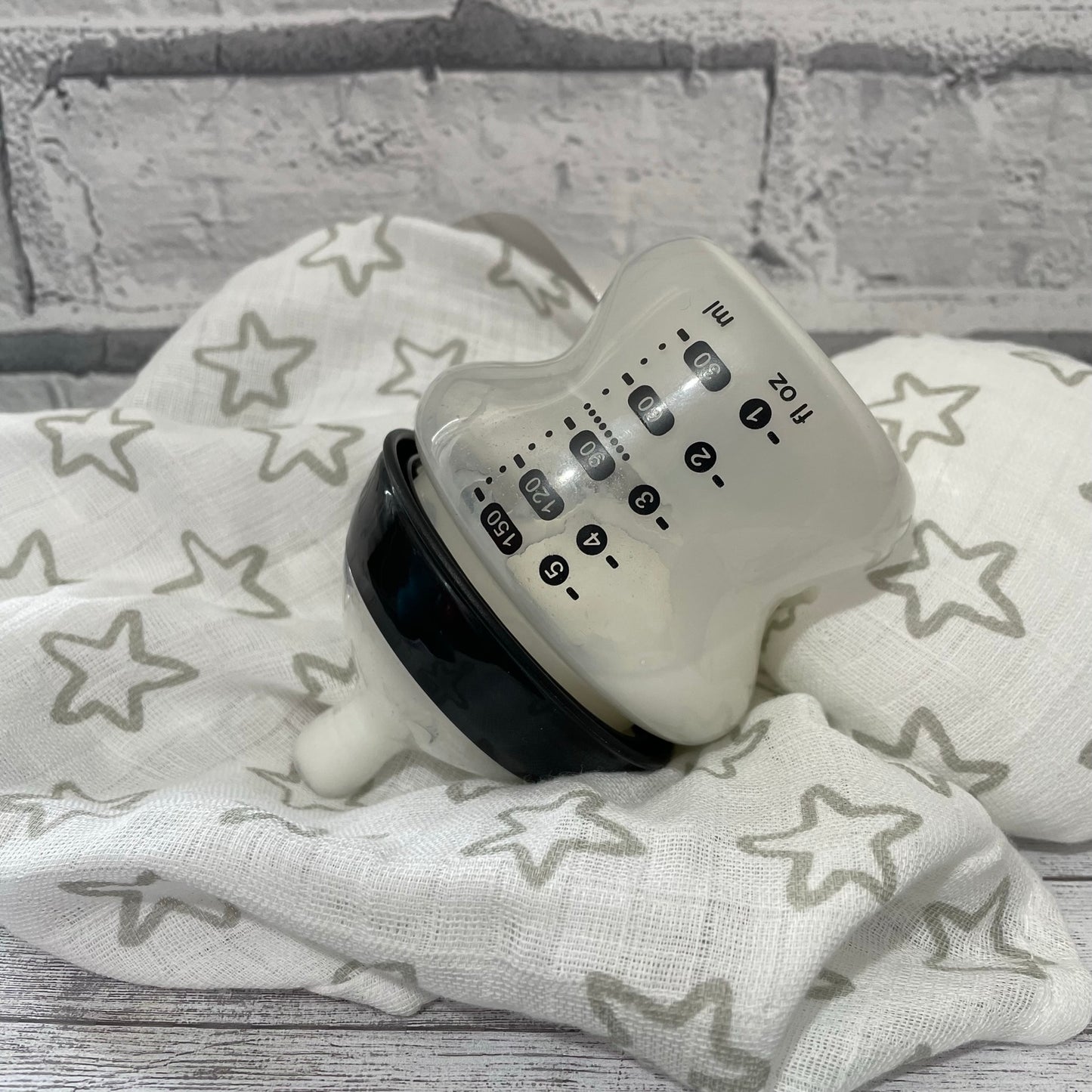 Tommee Tippee Black Reborn Fake Milk Bottle 5oz
