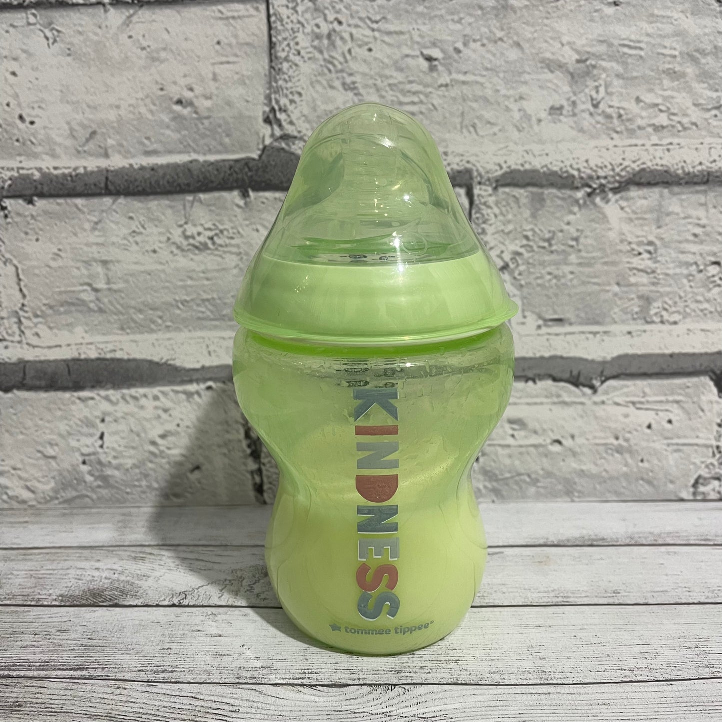 Tommee Tippee Green Kindness Reborn Fake Milk Bottle 9oz