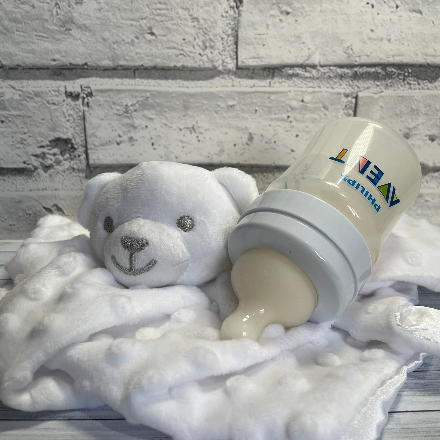 Avent Reborn Fake Milk Bottle 4oz
