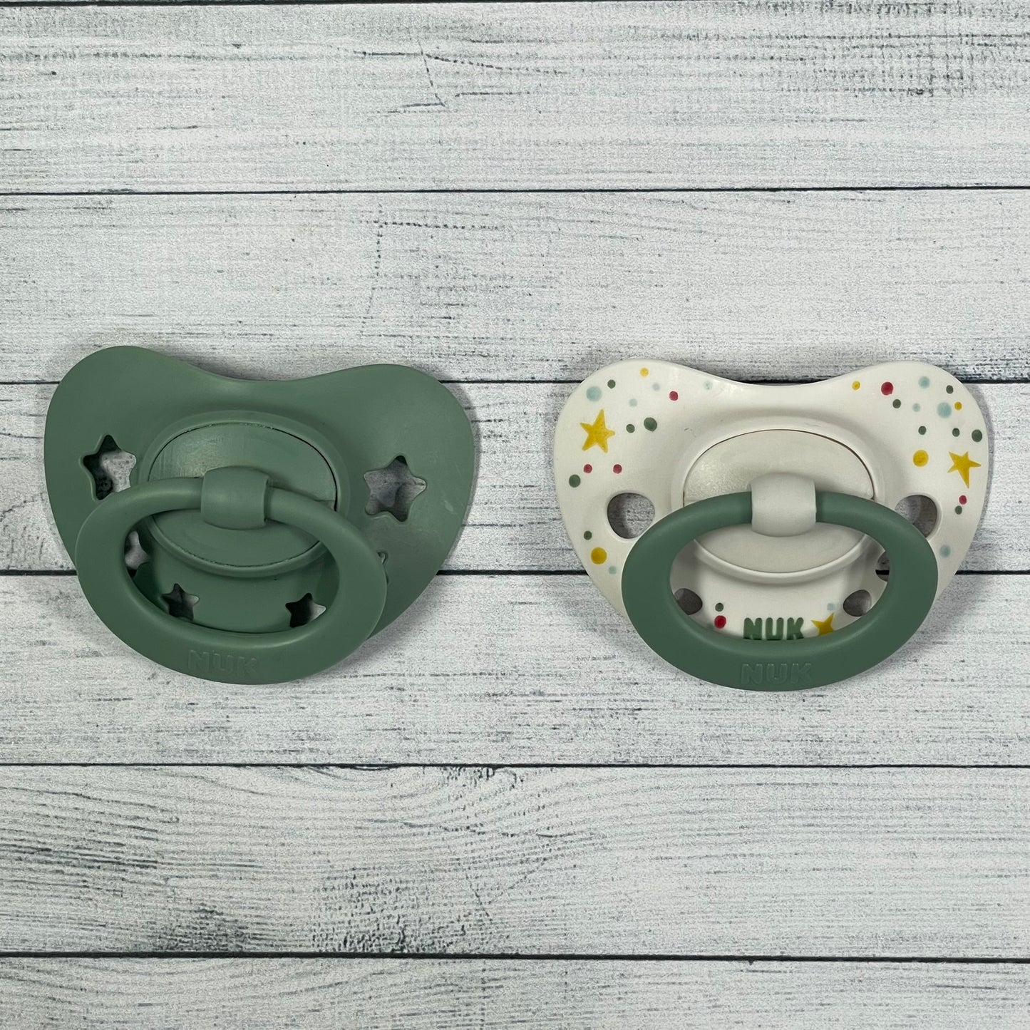 NUK Sage Green Stars Reborn Magnetic Dummy - self fit magnet