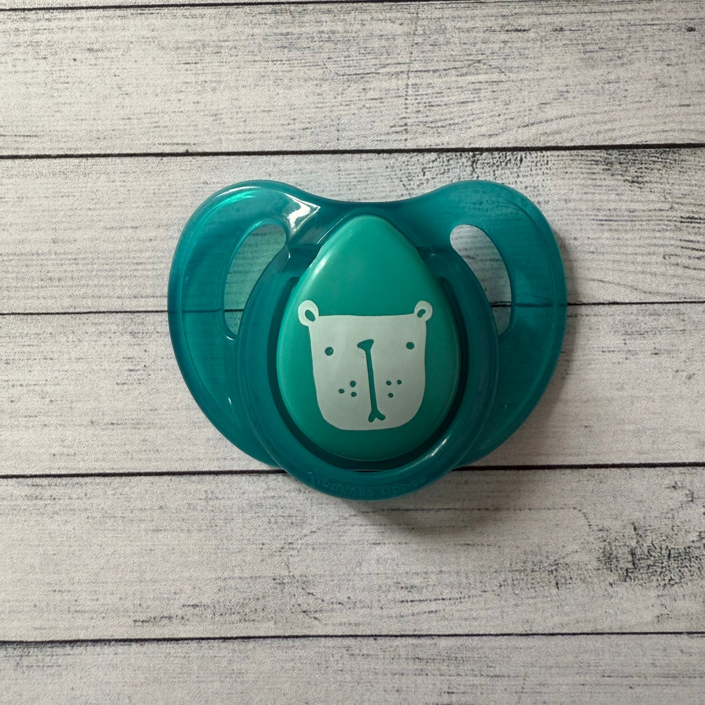 Tommee Tippee Bear Face Reborn Magnetic Dummy - self fit magnet