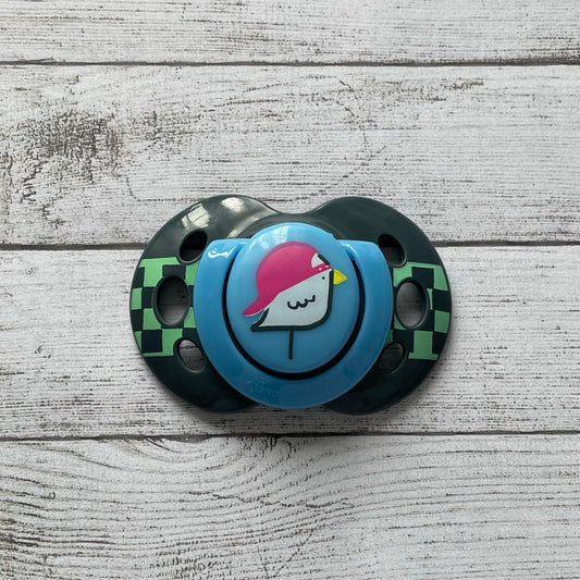 Tommee Tippee Cool Dogs Reborn Magnetic Dummy - self fit magnet