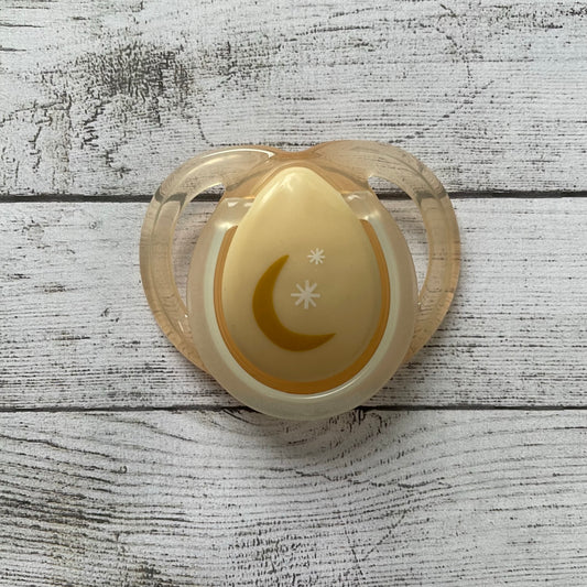 Tommee Tippee Peach Moon / Clear Star Reborn Magnetic Dummy - self fit magnet