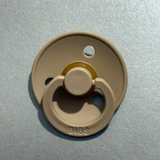 BIBS Beige Reborn Magnetic Dummy - self fit magnet