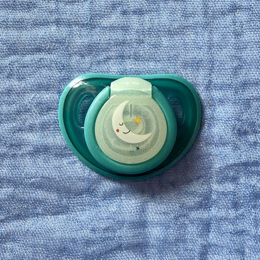 Little Angels Green Moon Reborn Magnetic Dummy - self fit magnet