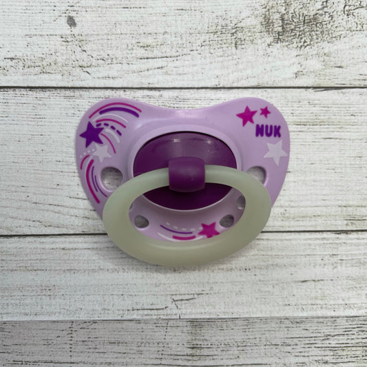 NUK Lilac Stars Reborn Magnetic Dummy - self fit magnet