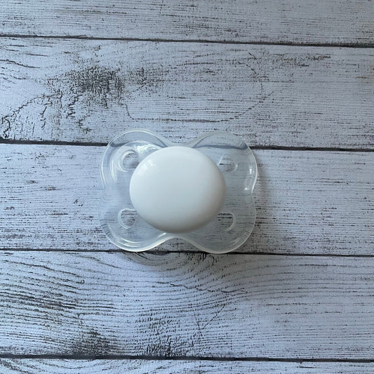 Nuby Clear Reborn Magnetic Dummy - self fit magnet