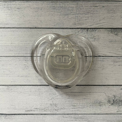 Tommee Tippee Transparent Reborn Magnetic Dummy - self fit magnet