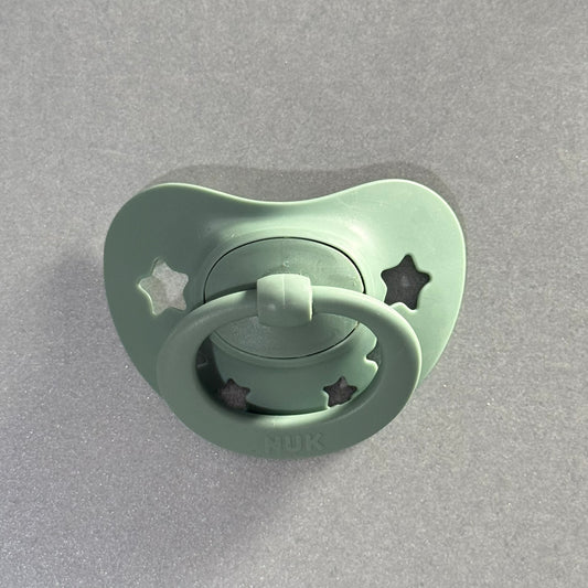 NUK Sage Green Stars Reborn Magnetic Dummy - self fit magnet
