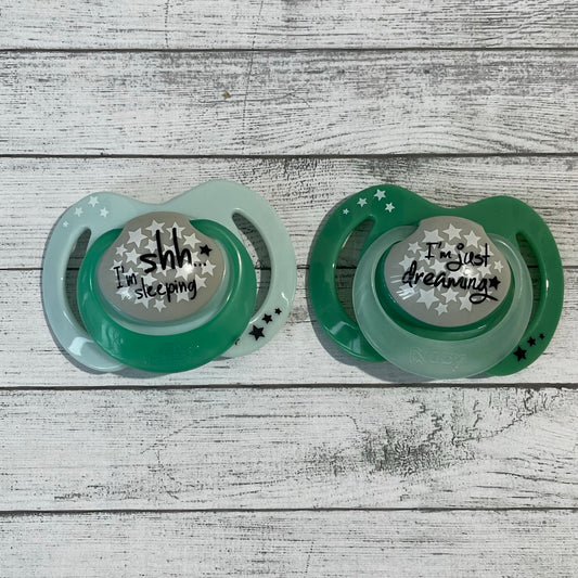 Nuby Shh/Dreaming Reborn Magnetic Dummy - self fit magnet